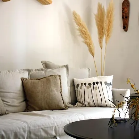 Apartment Cosy Cave By The Sea Loutráki